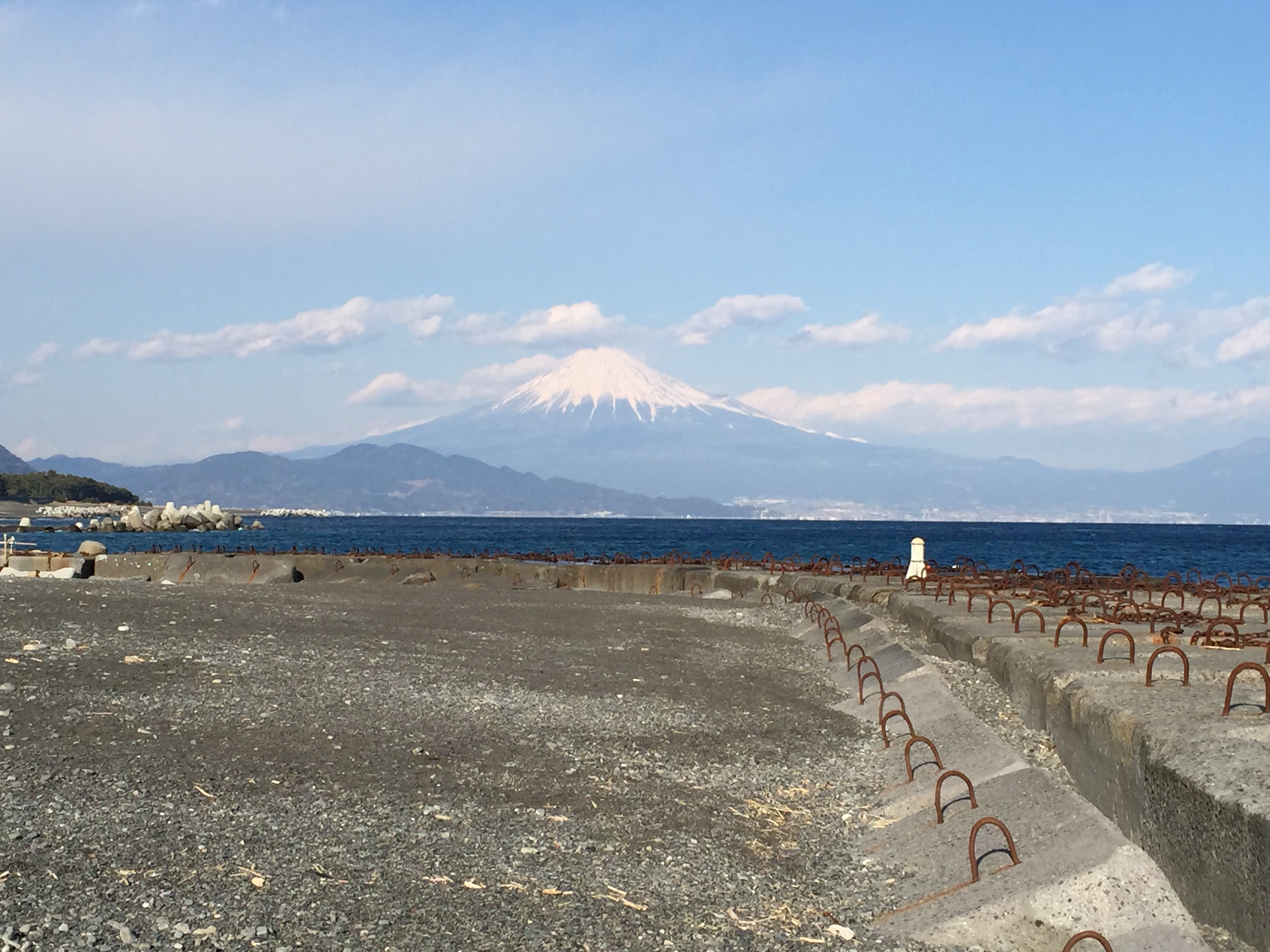 三保の松原から見える富士山